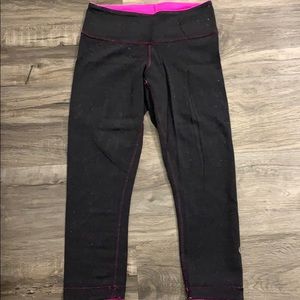 Lulu lemon reversible capris